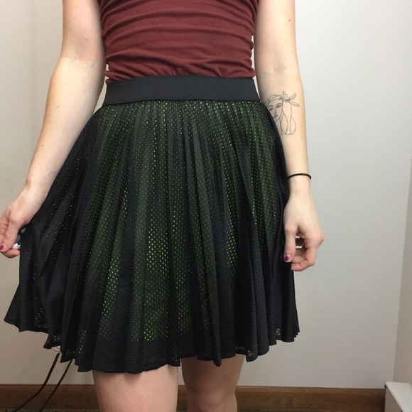 Nanette Lepore Dresses & Skirts - L’amour Nanette Lepore Skirt Green Black Skirt